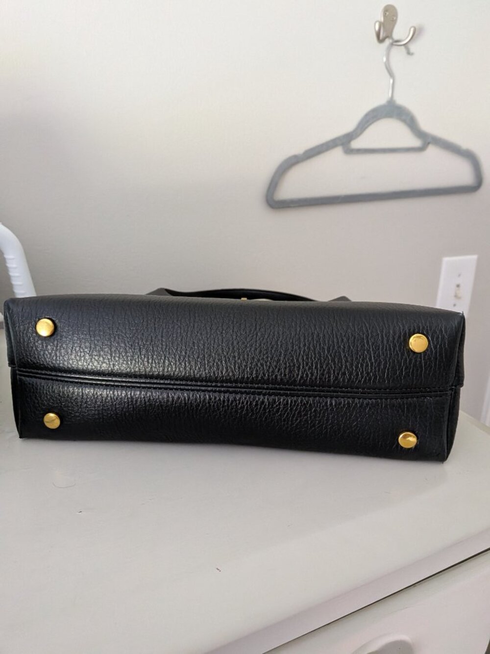 Mistique Black Pebbled Leather Curved Shoulder Bag | Gold Hardware NWOT - Picture 3 of 5